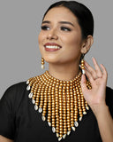 Beads With Shell Neck Set