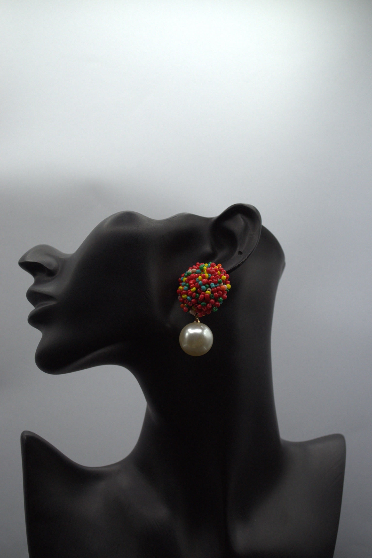 Beads studs with pearl