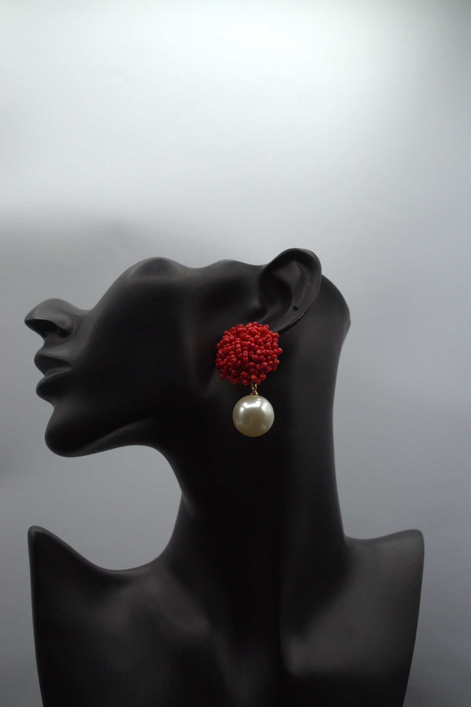 Beads studs with pearl