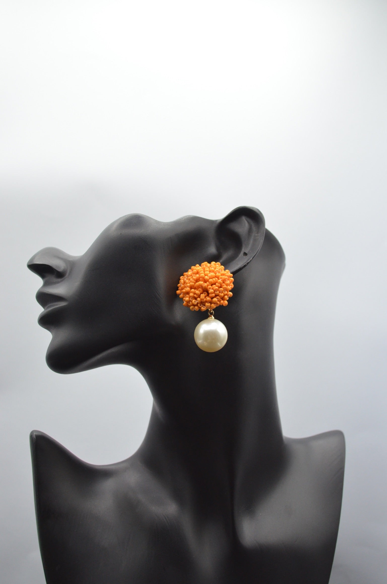 Beads studs with pearl