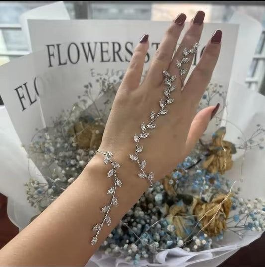 Rhinestone Attached Ring Palm Bracelet - Silver