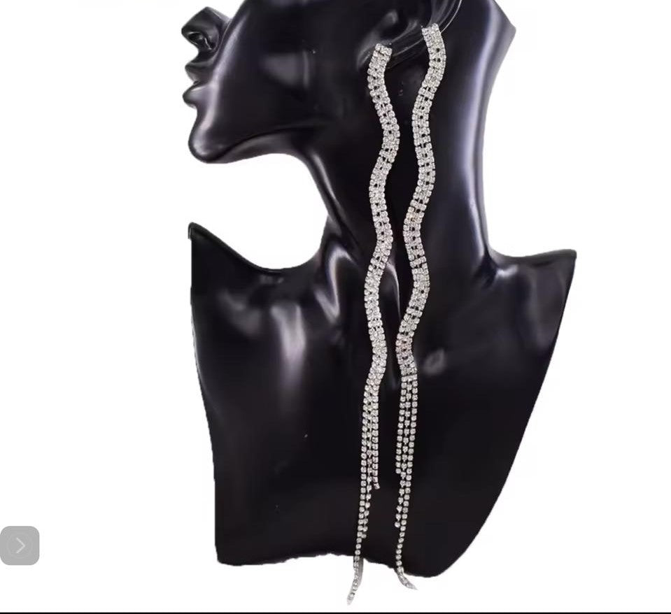 1 Pair Women Rhinestone Tassel Earrings Extra Long 24.5cm Left and Right Styles