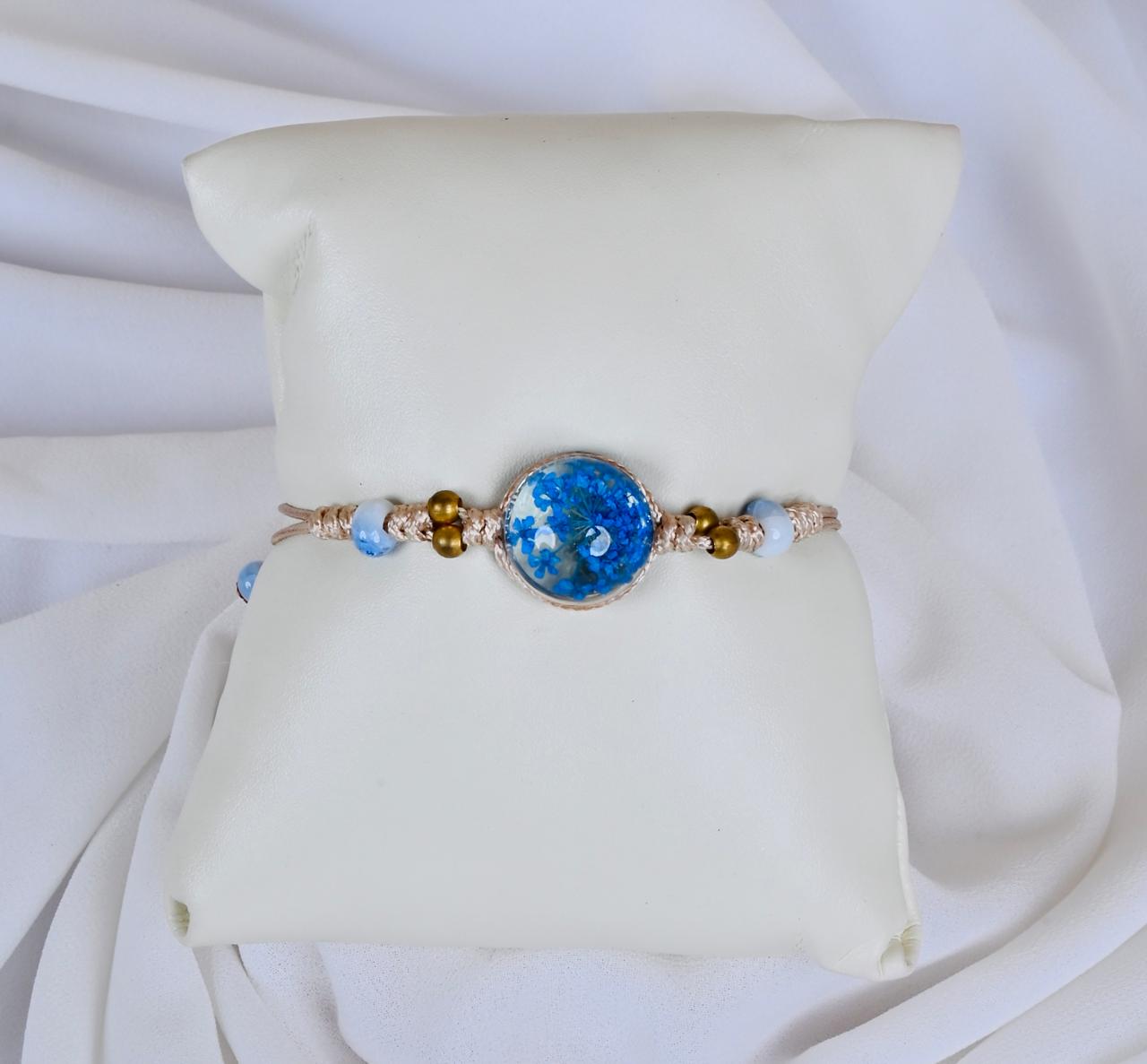 Bluish Floweral Crystal Bracelete