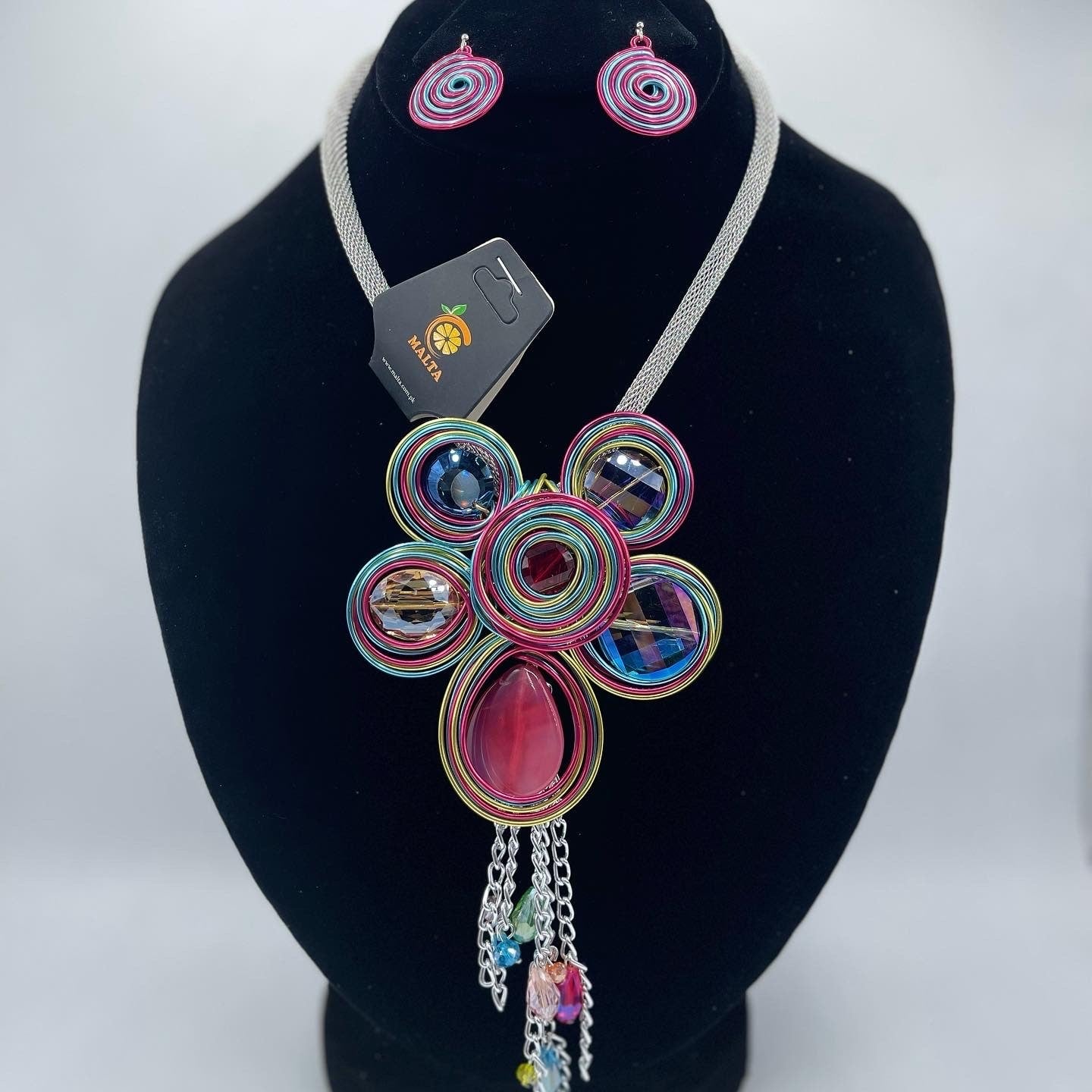 New Crystal Silver Necklace