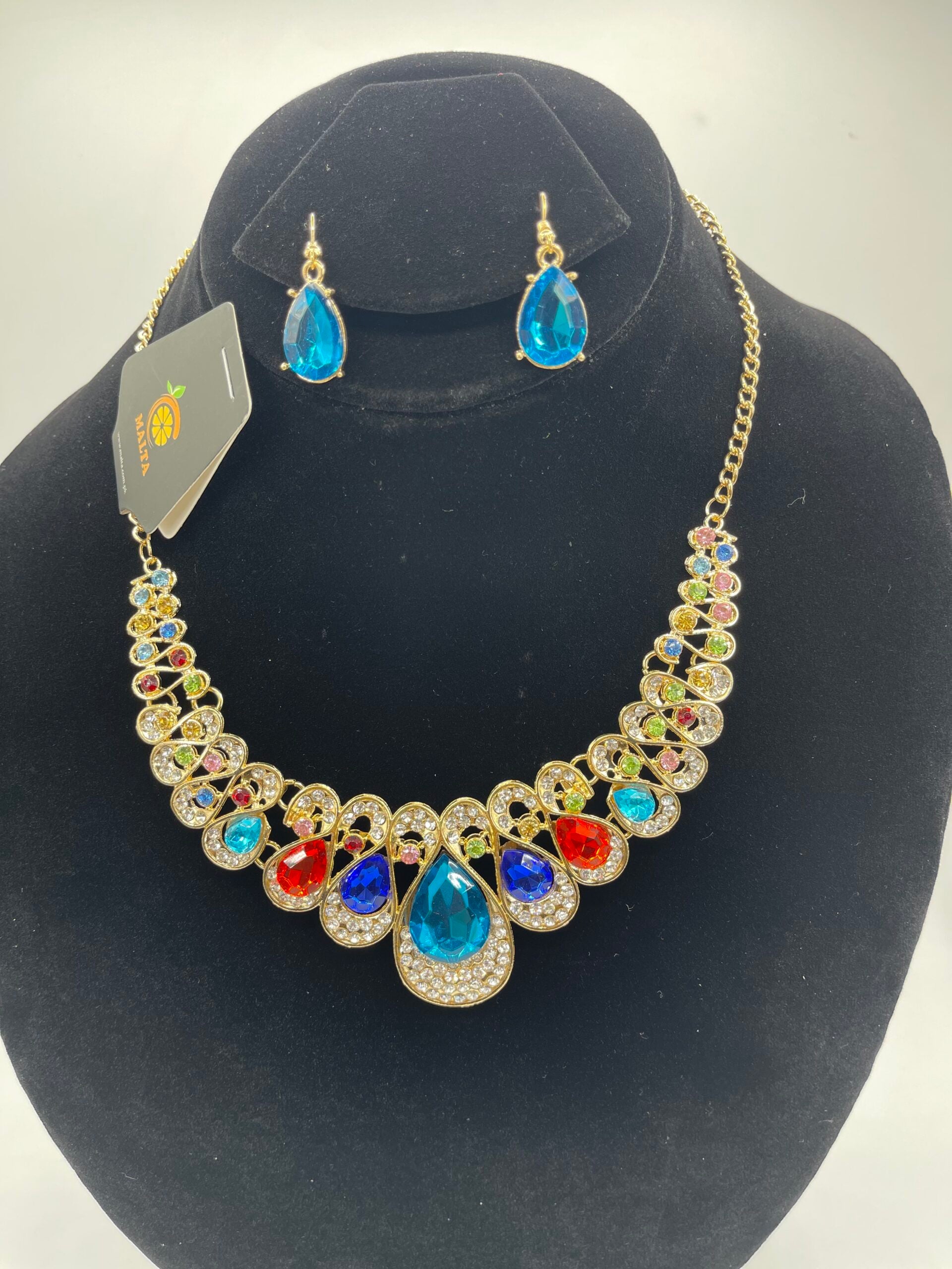 Multi Stone Neck Set