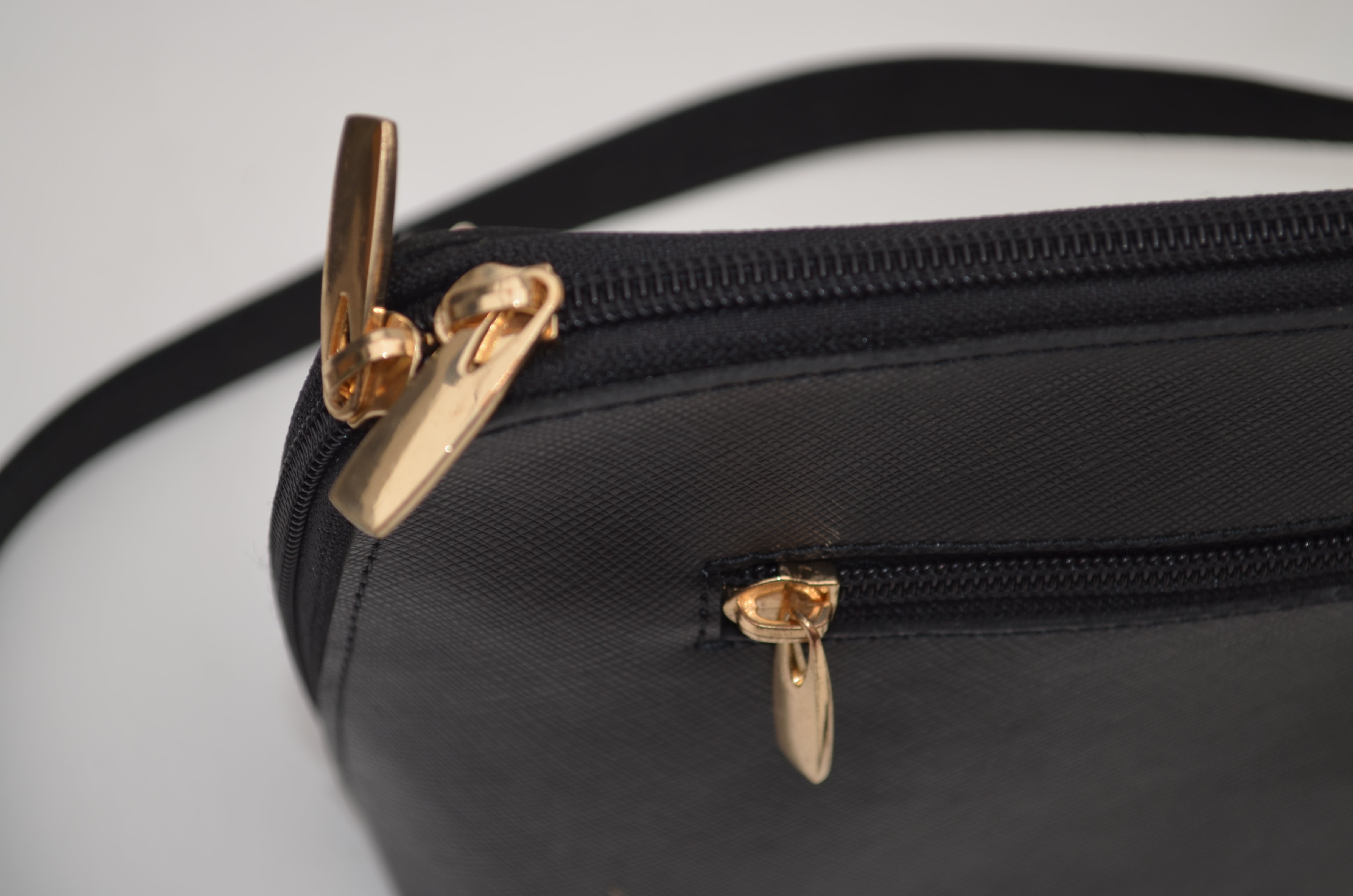 WM Urban leather bag