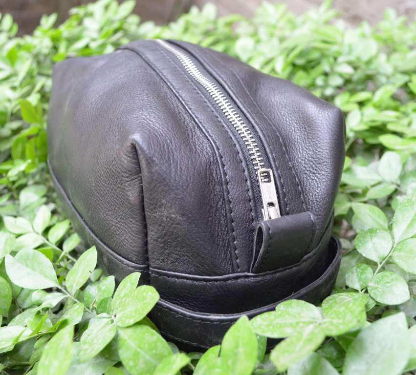 Black Vaniety Bag