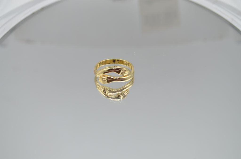 Hug Ring