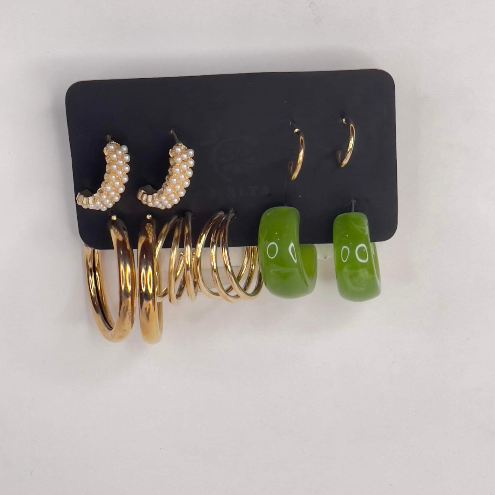 SET OF EARRING