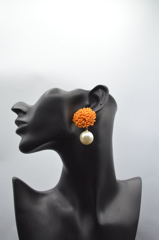 Beads studs with pearl