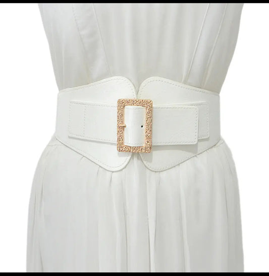 Wide elastic belt