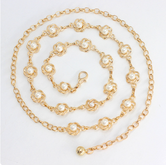 Pearl Elegance Flower Chain Belt