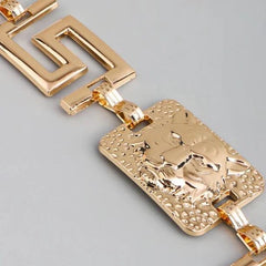 Lion chain belt