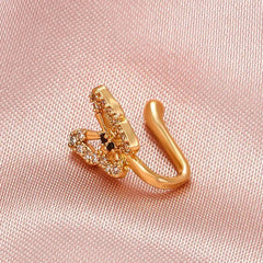 Butterfly nose clip