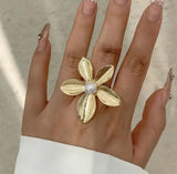 Flower With pearl RING