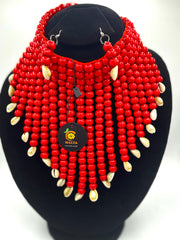 Beads With Shell Neck Set