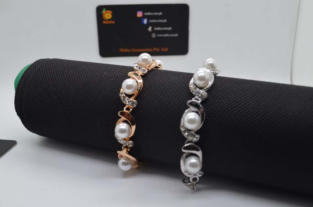 Pearl Bracelete ( Gold & Silver)