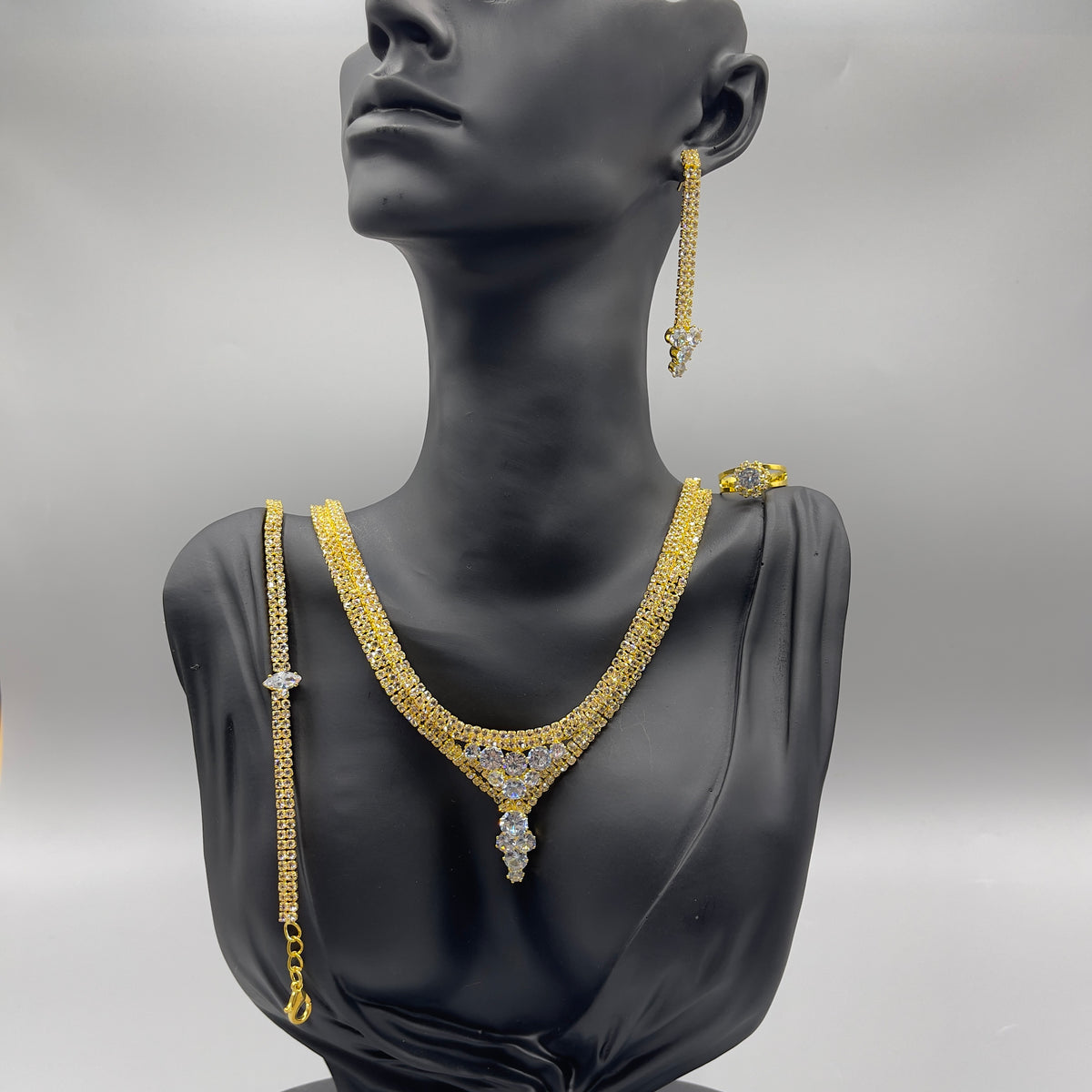 PARTY NECK SET