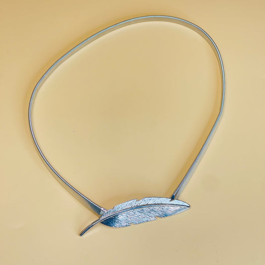Metallic Belt Leaf