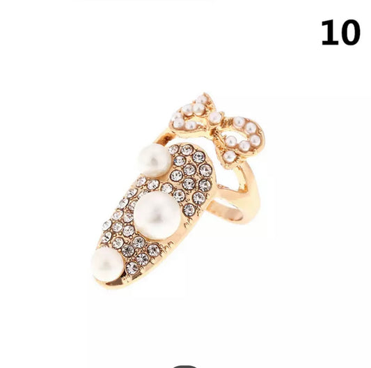 Bow-Nail Ring