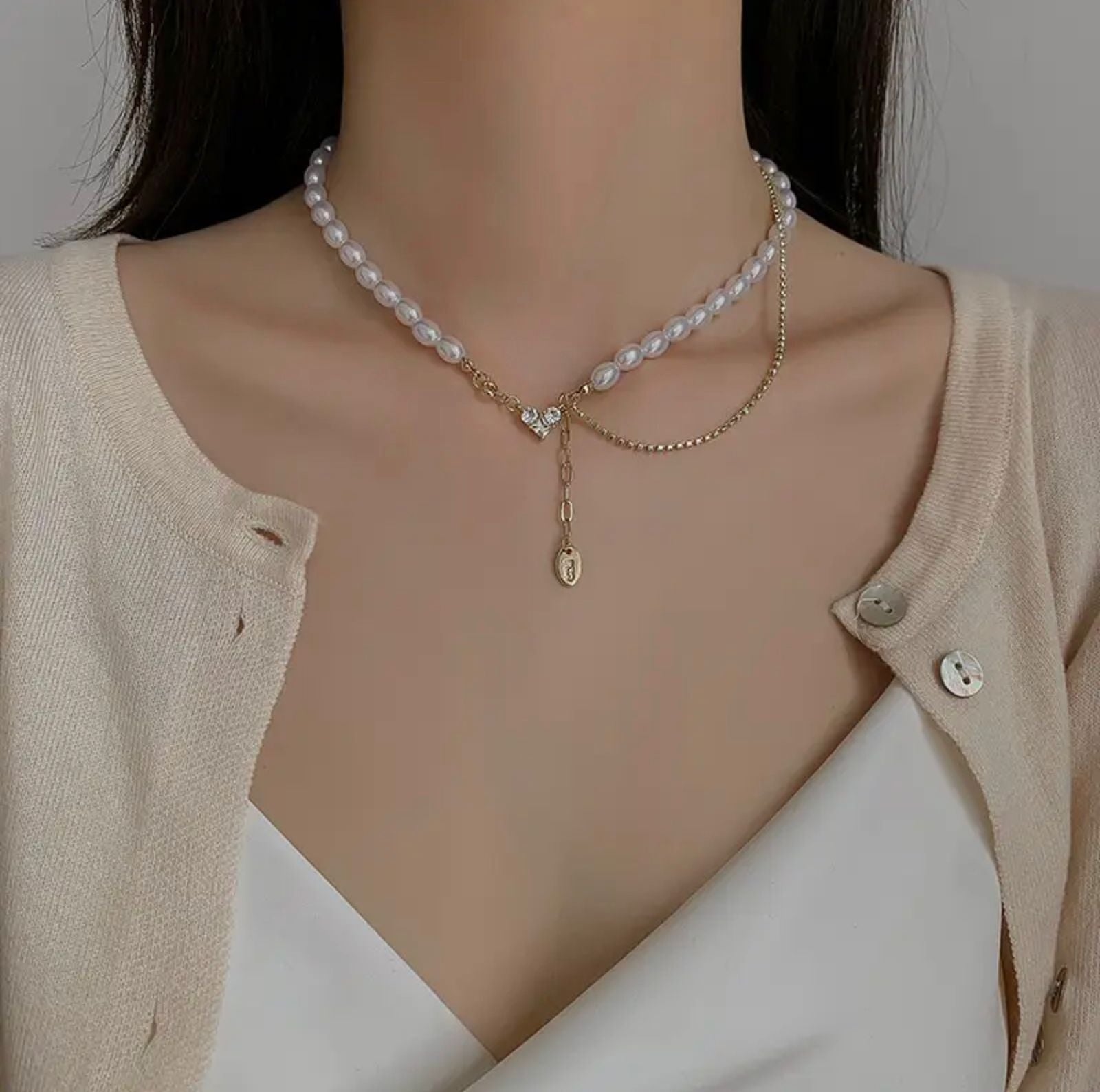 Pearl rhine heart chain